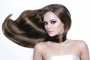 razóns para o crecemento lento do cabelo