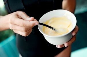 Usar xampú caseiro pode restaurar o cabelo danado